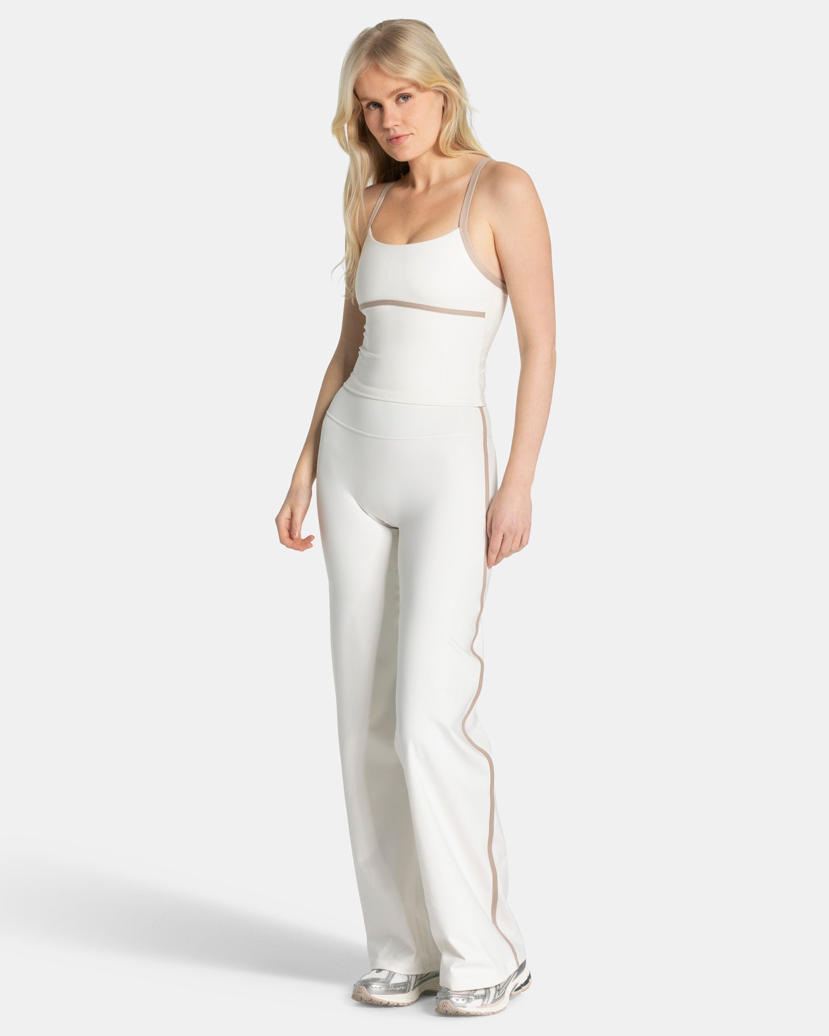Soft Straight Leg Pants Tall „Off White“